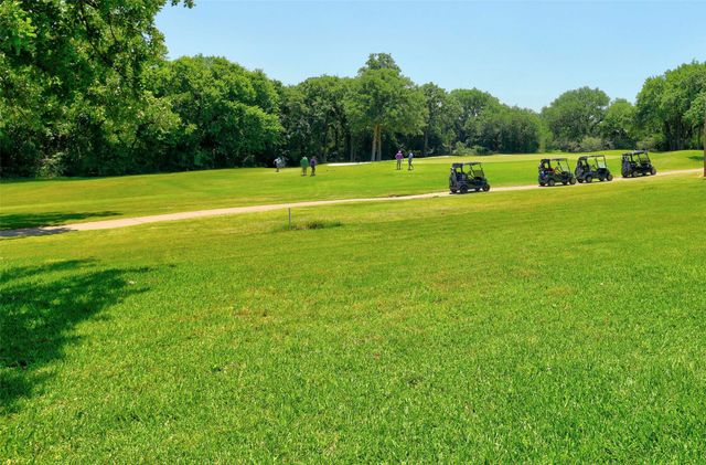 1402 Ballycastle Lane, Corinth, TX 76210