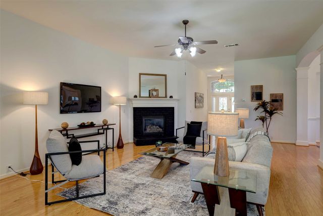 1402 Ballycastle Lane, Corinth, TX 76210