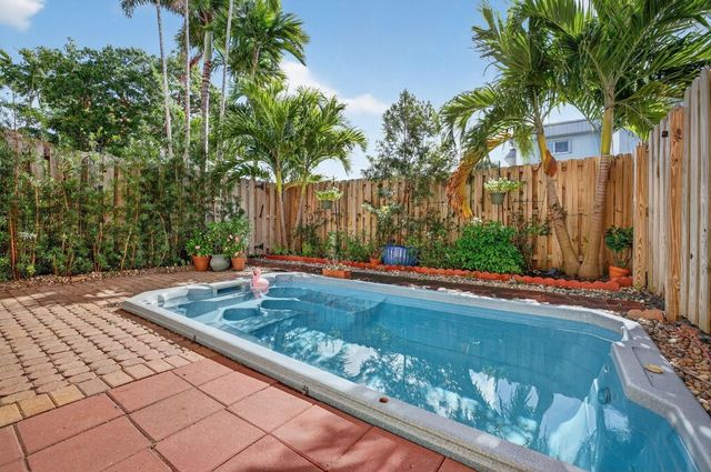 3024 NE 5th Terrace 10, Wilton Manors, FL 33334