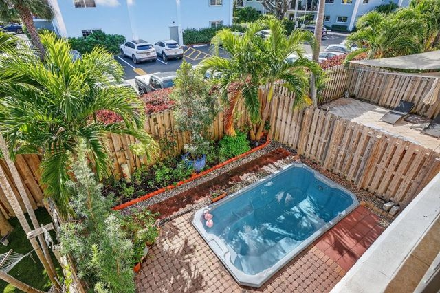3024 NE 5th Terrace 10, Wilton Manors, FL 33334