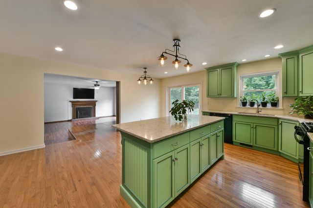 773 HOLLY CIR, Harleysville, PA 19438