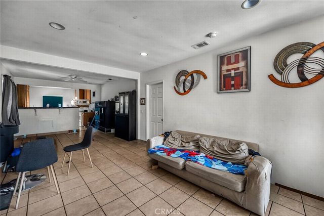 519 Broad Avenue, Wilmington, CA 90744