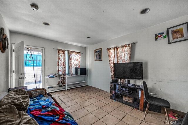 519 Broad Avenue, Wilmington, CA 90744