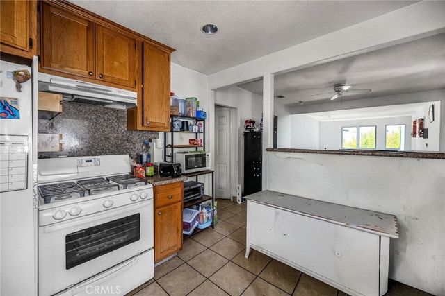 519 Broad Avenue, Wilmington, CA 90744
