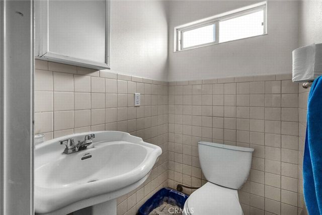 519 Broad Avenue, Wilmington, CA 90744