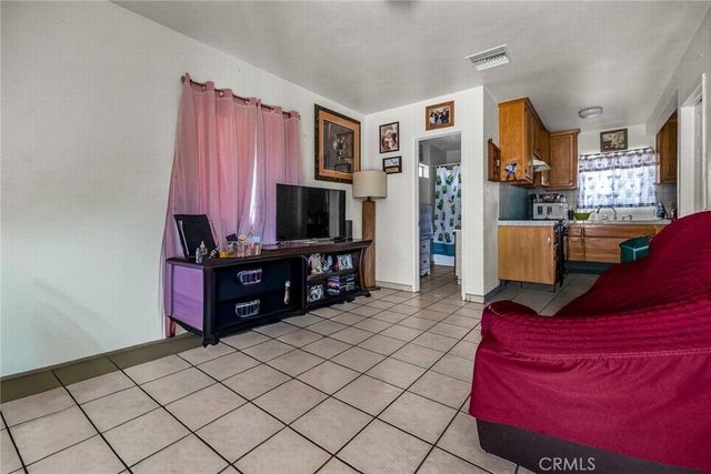 519 Broad Avenue, Wilmington, CA 90744