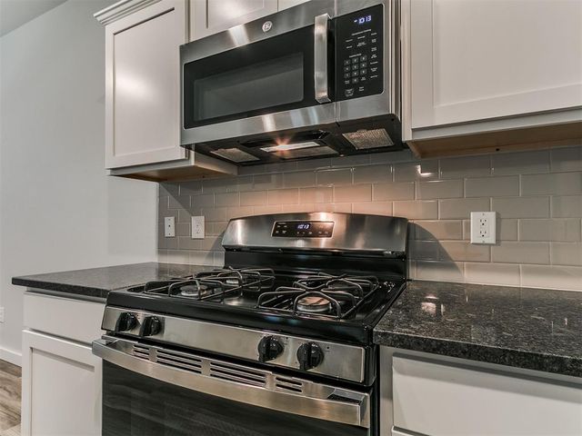 11759 Sweeping Lane, Guthrie, OK 73044