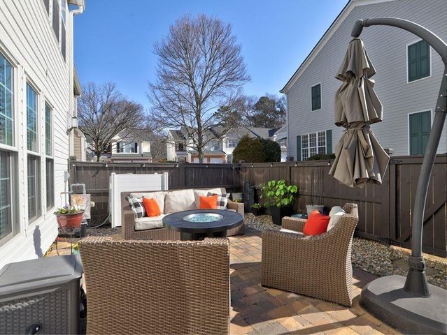 290 Regent Square, Woodstock, GA 30188