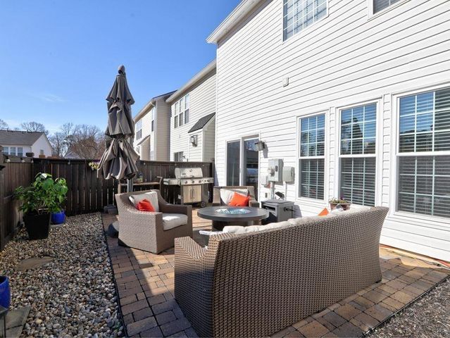 290 Regent Square, Woodstock, GA 30188