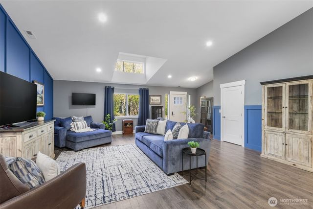 37110 Bay Street NE, Hansville, WA 98340