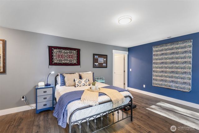 37110 Bay Street NE, Hansville, WA 98340