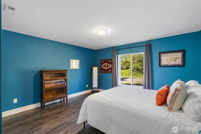 37110 Bay Street NE, Hansville, WA 98340