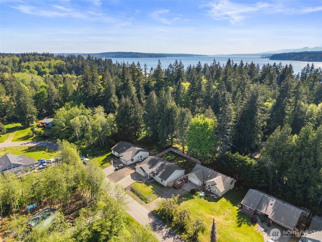 37110 Bay Street NE, Hansville, WA 98340