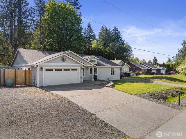 37110 Bay Street NE, Hansville, WA 98340