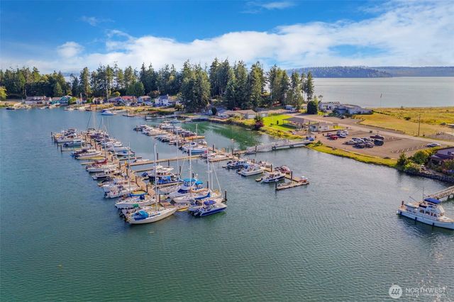 37110 Bay Street NE, Hansville, WA 98340