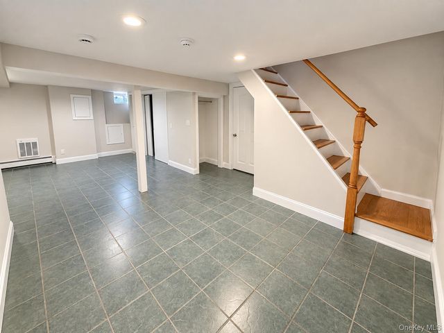 37 Harding Avenue, Valhalla, NY 10595