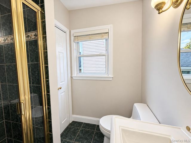 37 Harding Avenue, Valhalla, NY 10595