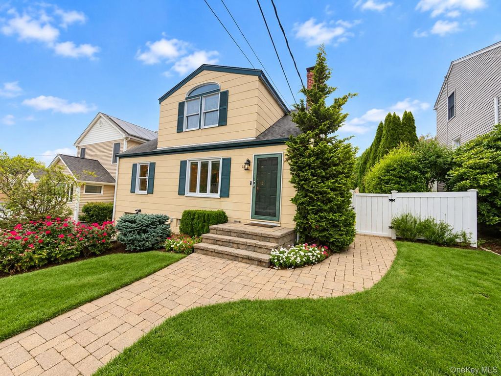 37 Harding Avenue, Valhalla, NY 10595