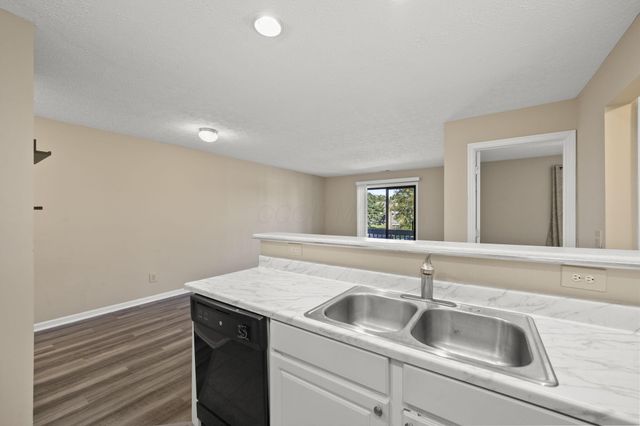 5307 Stonemeadow Avenue, F, Columbus, OH 43220