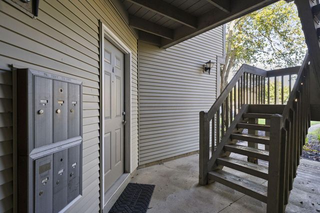 5307 Stonemeadow Avenue, F, Columbus, OH 43220