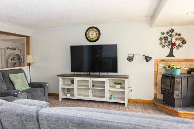 2497 Mountain View Road, Williston, VT 05495