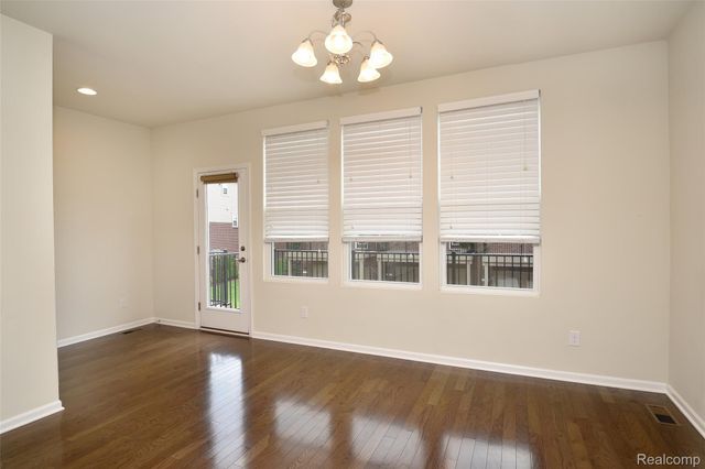 2888 Glenbar Circle, Rochester Hills, MI 48307