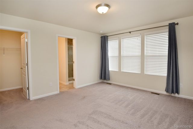 2888 Glenbar Circle, Rochester Hills, MI 48307