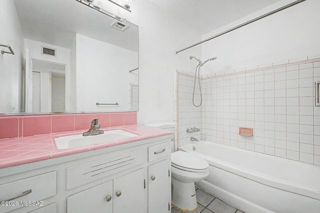 1910 W Calle Pacifica, Tucson, AZ 85745