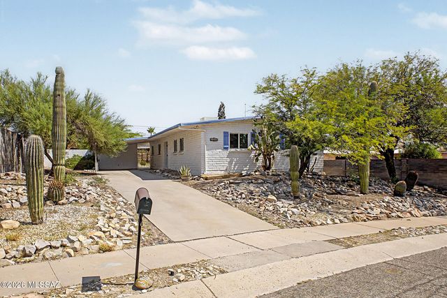 1910 W Calle Pacifica, Tucson, AZ 85745