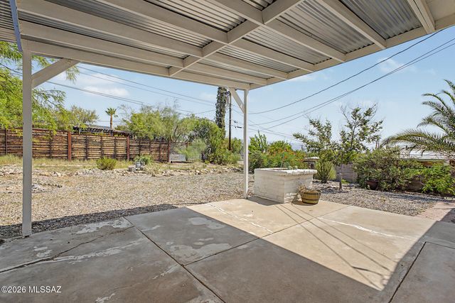 1910 W Calle Pacifica, Tucson, AZ 85745