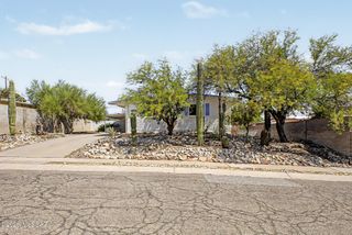 1910 W Calle Pacifica, Tucson, AZ 85745