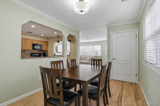 1 Atlantic Avenue 51, Farmingdale, NY 11735