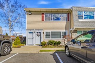 1 Atlantic Avenue 51, Farmingdale, NY 11735