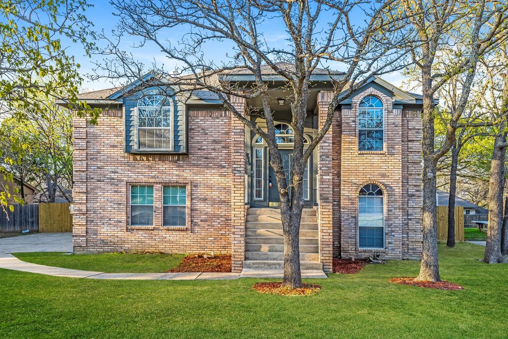 1313 Deer Trail, Denton, TX 76205