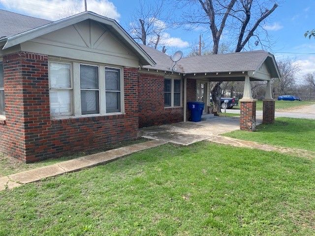 708 Prater Street, Brownwood, TX 76801