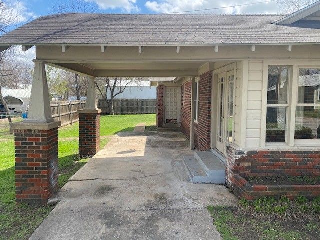 708 Prater Street, Brownwood, TX 76801