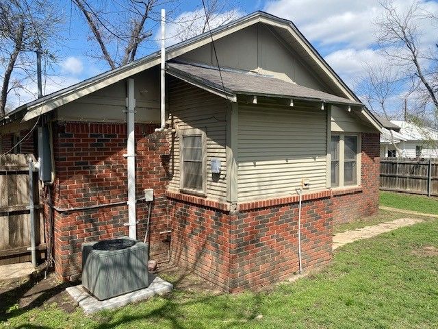 708 Prater Street, Brownwood, TX 76801