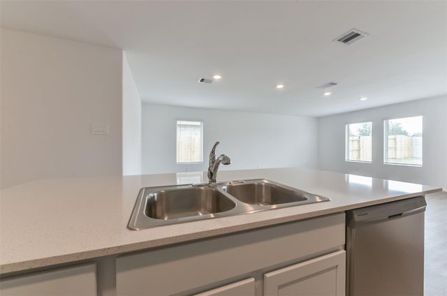 24211 Breckenridge Pass Lane, Hockley, TX 77447