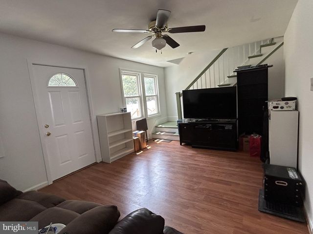 3213 E COURT AVE, Claymont, DE 19703