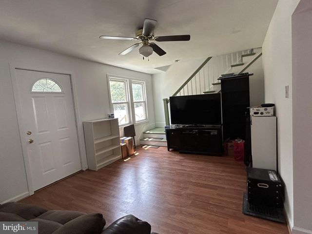 3213 E COURT AVE, Claymont, DE 19703