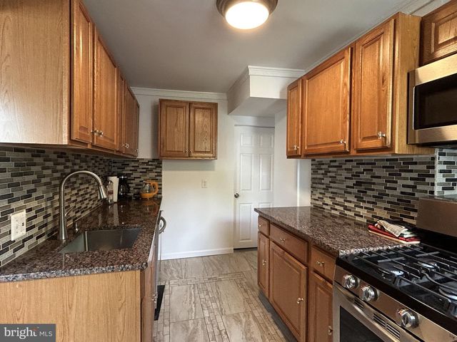 3213 E COURT AVE, Claymont, DE 19703