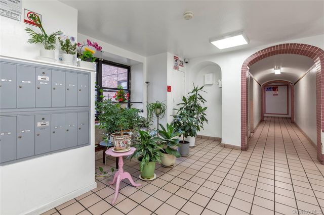 42-02 Layton Street 202, Elmhurst, NY 11373