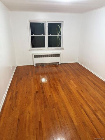 33-08 Francis Lewis Boulevard, Flushing, NY 11358