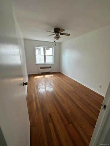 33-08 Francis Lewis Boulevard, Flushing, NY 11358