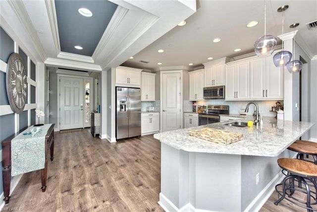 8764 Bellano CT 3-102, Naples, FL 34119