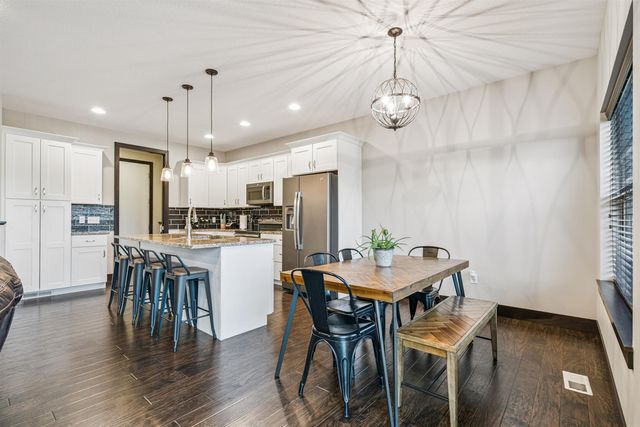 1919 Richard Road, Cedar Falls, IA 50613