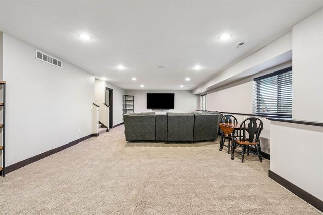 1919 Richard Road, Cedar Falls, IA 50613