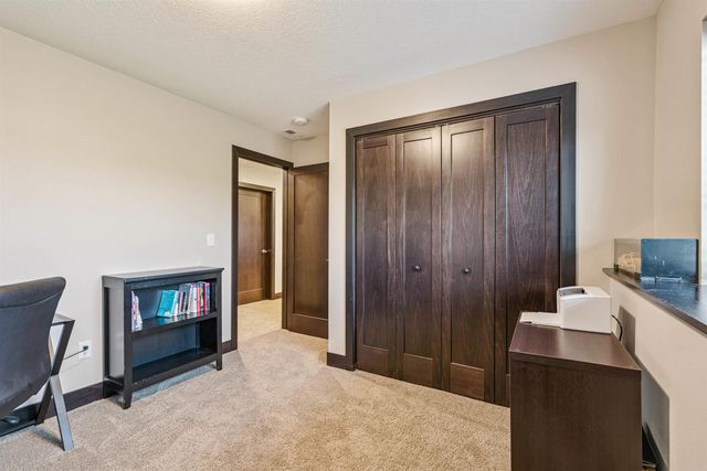 1919 Richard Road, Cedar Falls, IA 50613