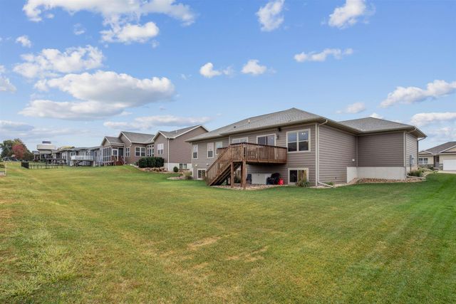 1919 Richard Road, Cedar Falls, IA 50613