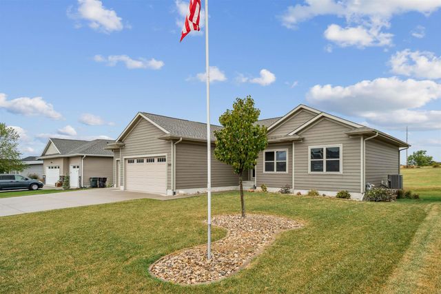 1919 Richard Road, Cedar Falls, IA 50613